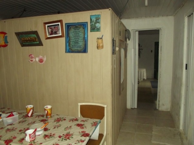 Casa à venda com 3 quartos, 100m² - Foto 5