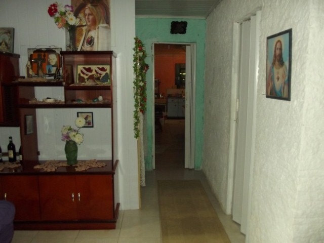 Casa à venda com 3 quartos, 100m² - Foto 12