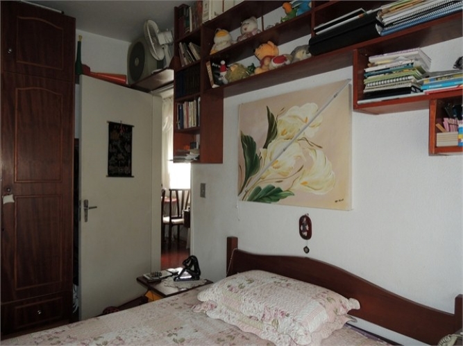 Apartamento à venda com 2 quartos, 60m² - Foto 11