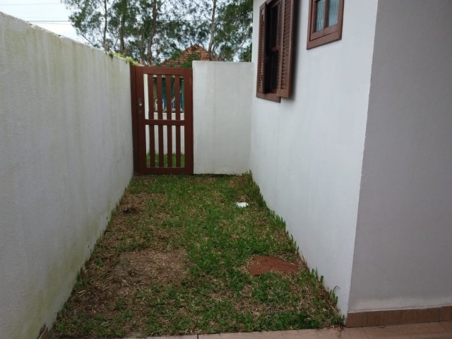 Casa à venda com 2 quartos, 65m² - Foto 18