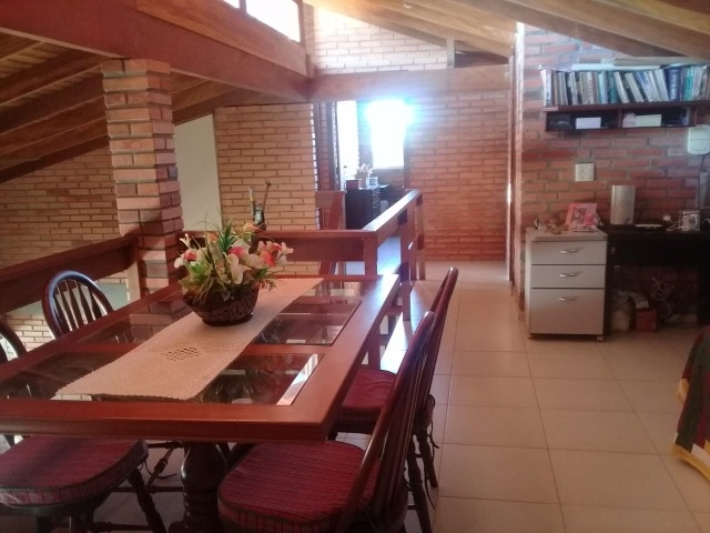 Casa à venda com 3 quartos, 350m² - Foto 14