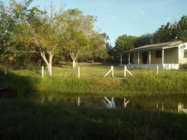 Fazenda à venda com 2 quartos, 90m² - Foto 1