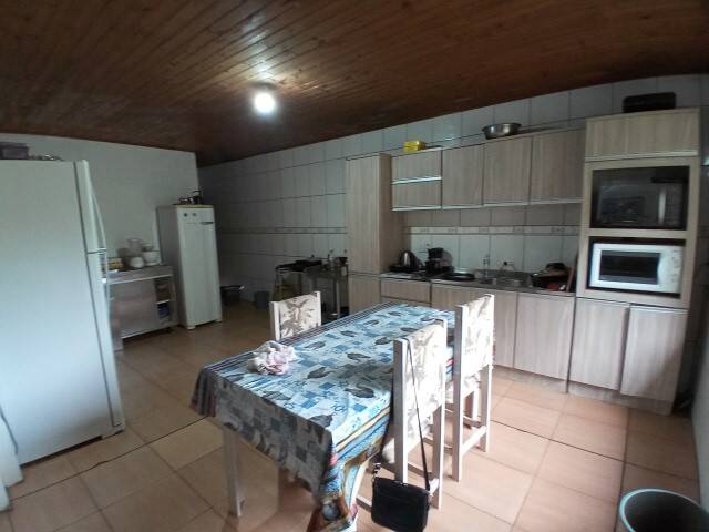 Casa à venda com 3 quartos, 110m² - Foto 4