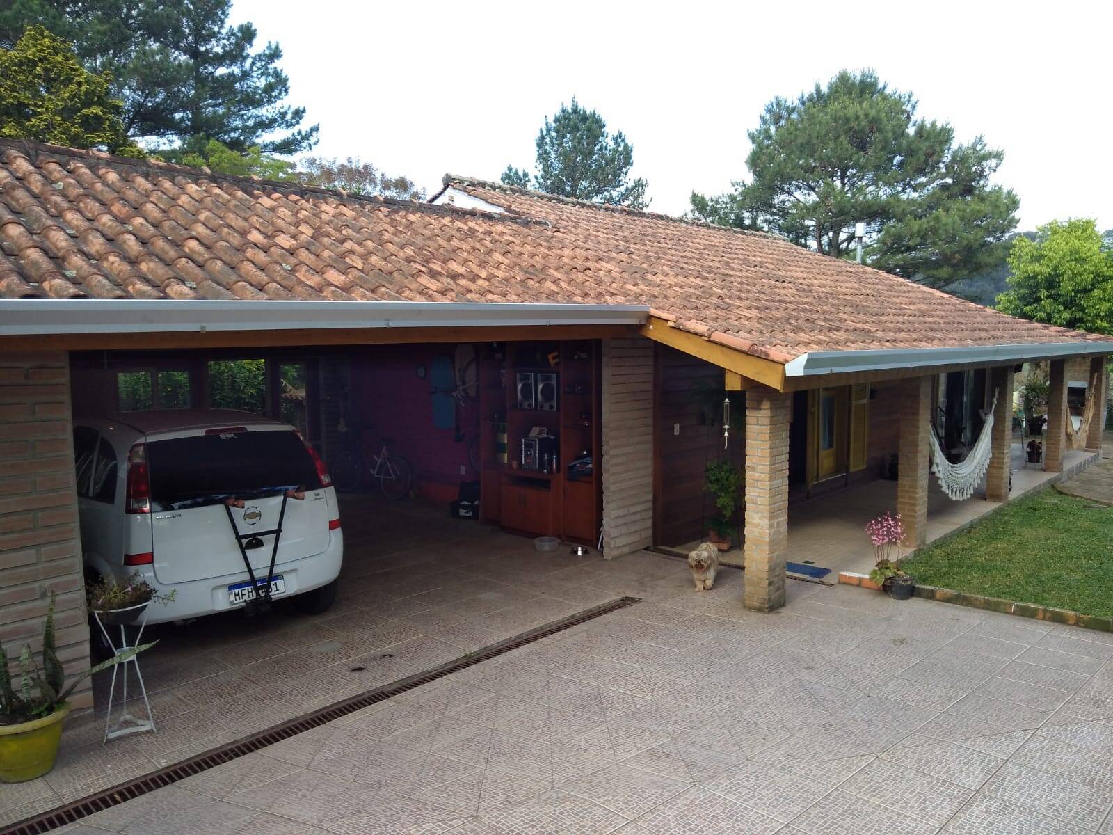 Casa à venda com 3 quartos, 300m² - Foto 2