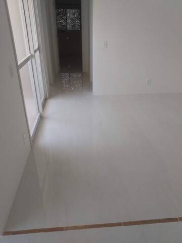 Apartamento à venda com 2 quartos, 70m² - Foto 4