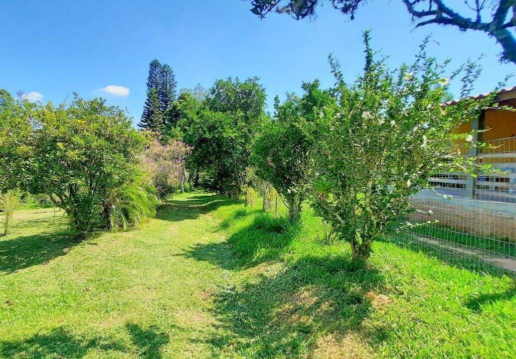 Fazenda à venda com 3 quartos, 18m² - Foto 1