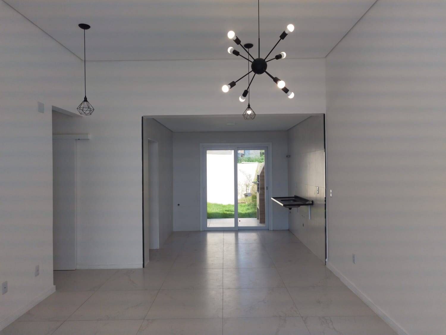 Casa à venda com 3 quartos, 103m² - Foto 5