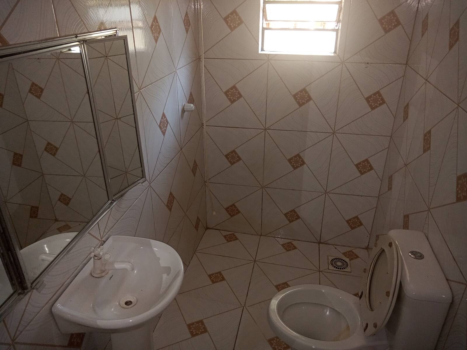 Fazenda à venda com 2 quartos, 200m² - Foto 12