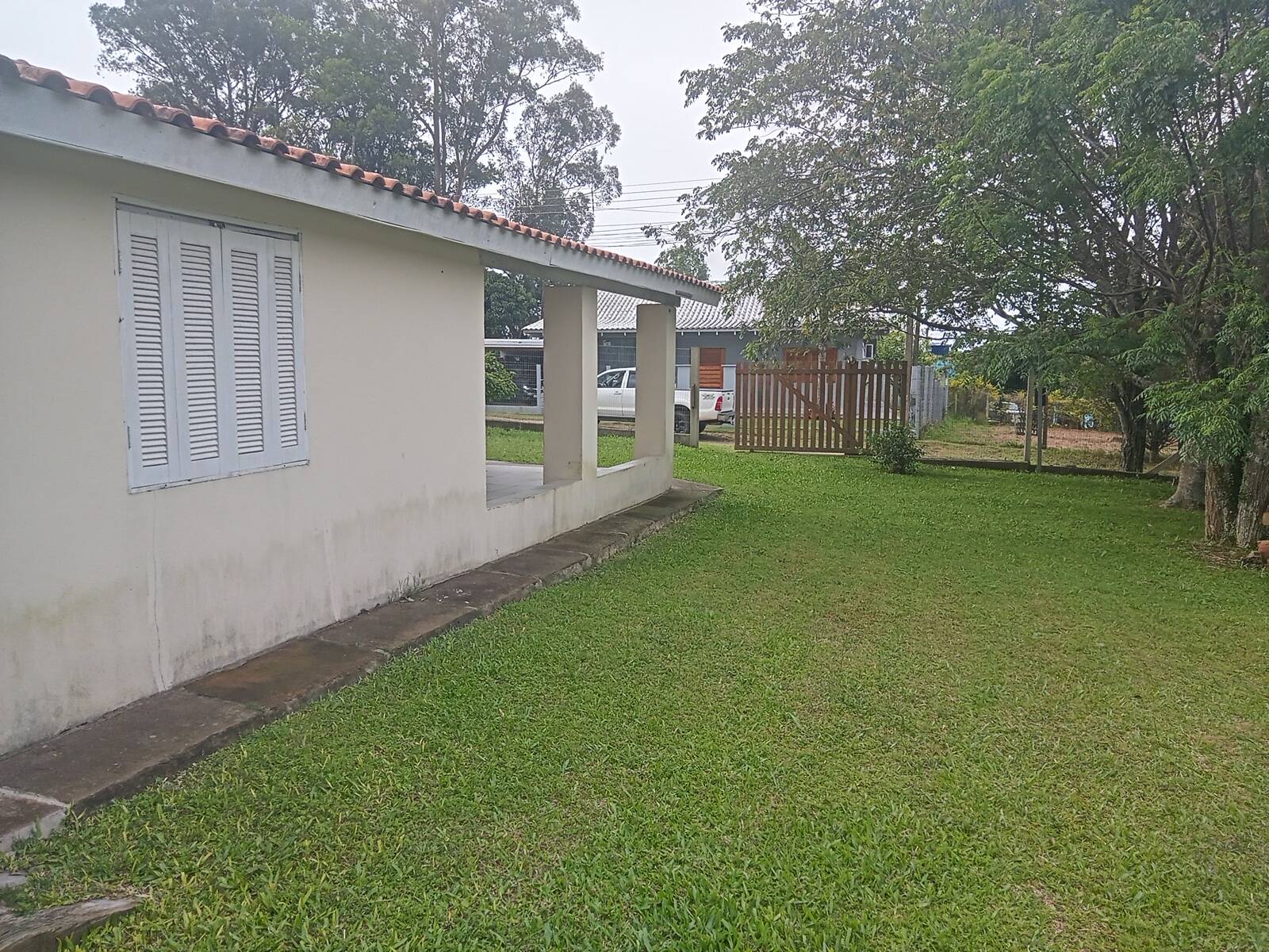 Casa à venda com 2 quartos, 80m² - Foto 2