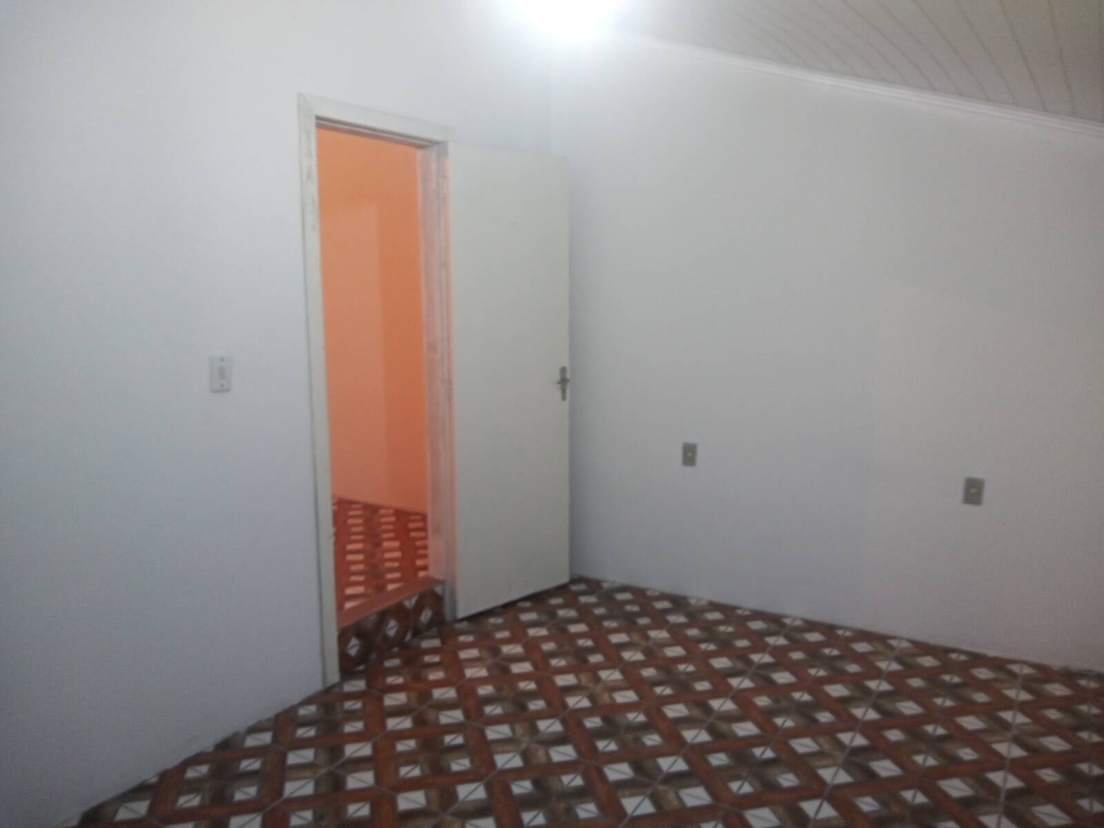 Casa à venda com 2 quartos, 80m² - Foto 11