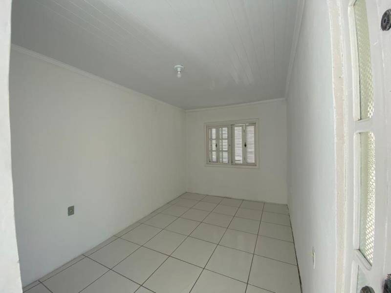 Casa à venda com 2 quartos, 80m² - Foto 13