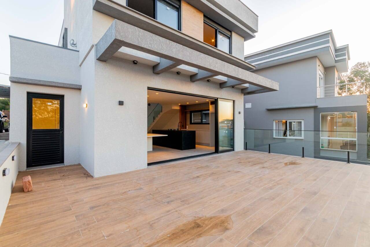 Casa à venda com 3 quartos, 300m² - Foto 10