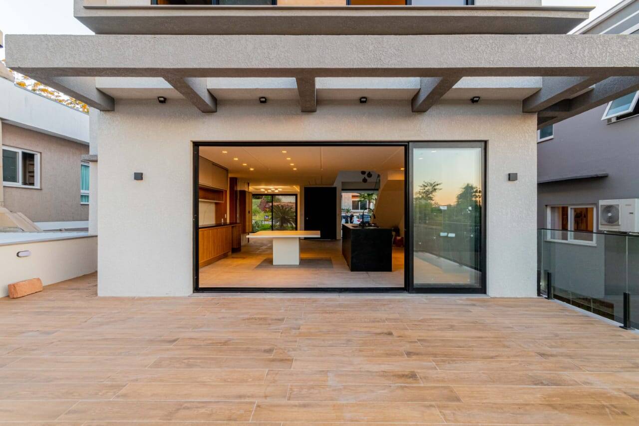 Casa à venda com 3 quartos, 300m² - Foto 17