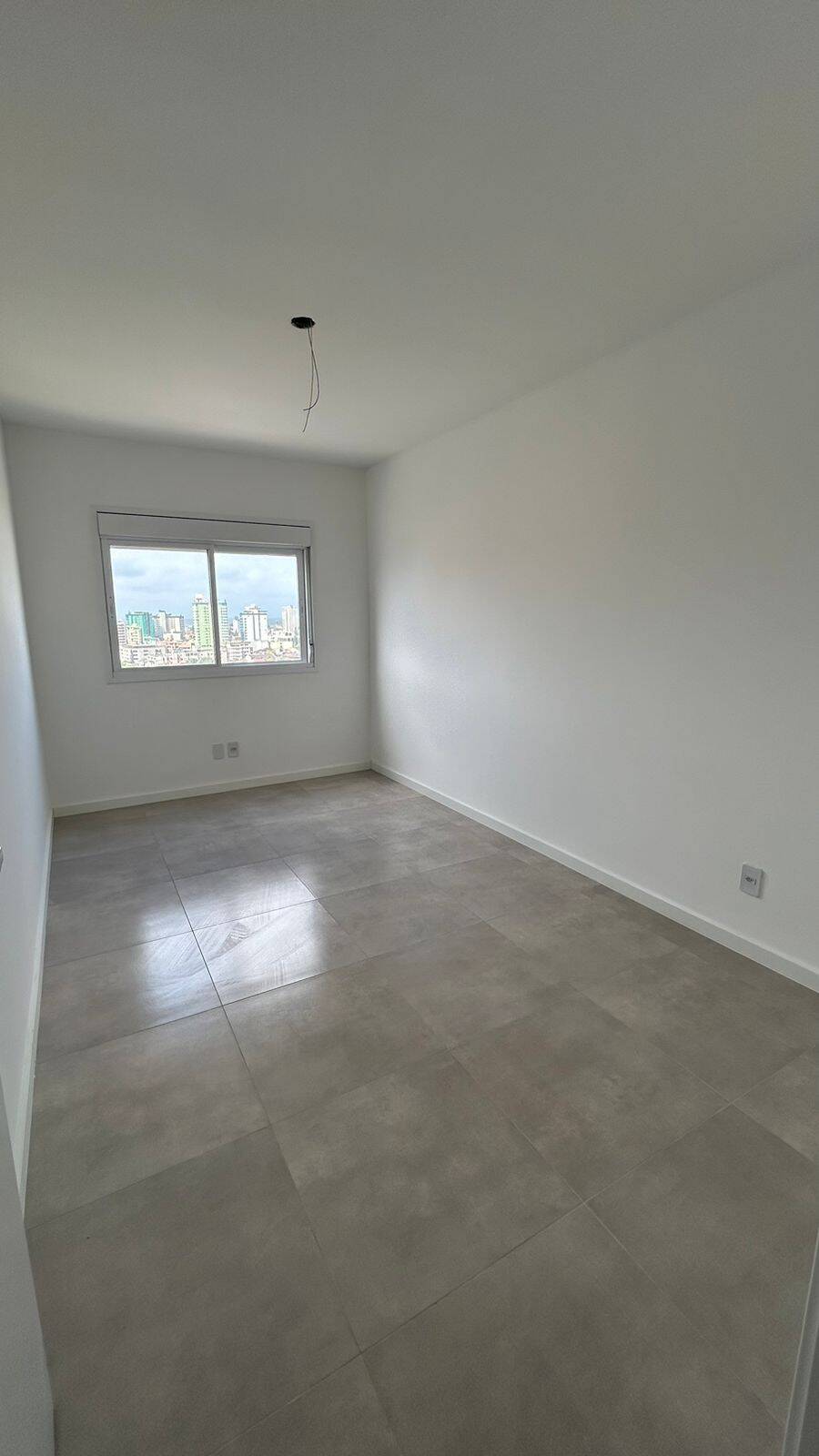 Apartamento à venda com 3 quartos, 115m² - Foto 3