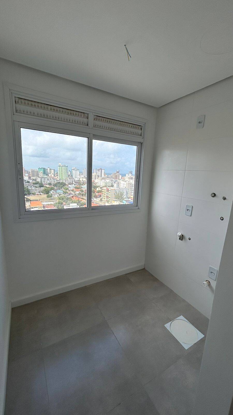 Apartamento à venda com 3 quartos, 115m² - Foto 9