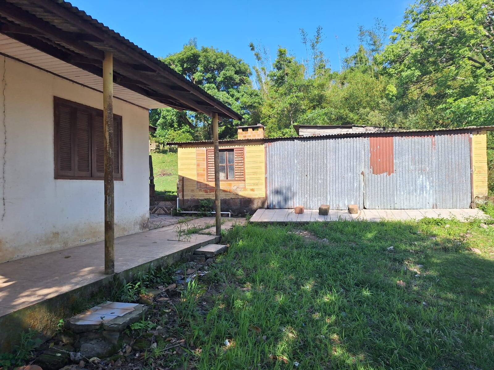 Fazenda à venda com 3 quartos, 110m² - Foto 2